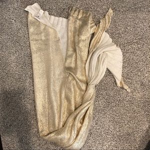 🧜‍♀️ Pottery Barn Teen Mermaid Tail Blanket